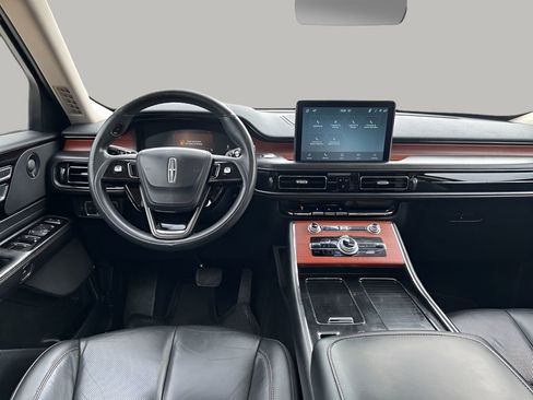 Used 2022 Lincoln Aviator Reserve w/ Elements Package Plus image 23