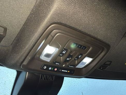 Used 2024 GMC Sierra 3500 Denali w/ Denali Reserve Package image 23