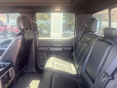 Used 2020 Ford F150 Platinum w/ Equipment Group 701A Luxury AWD/4WD image 13