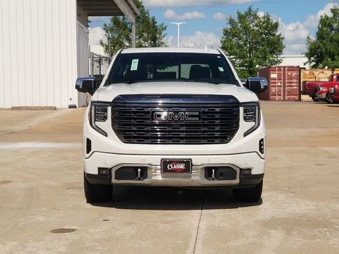 Used 2023 GMC Sierra 1500 Denali Ultimate AWD/4WD image 2