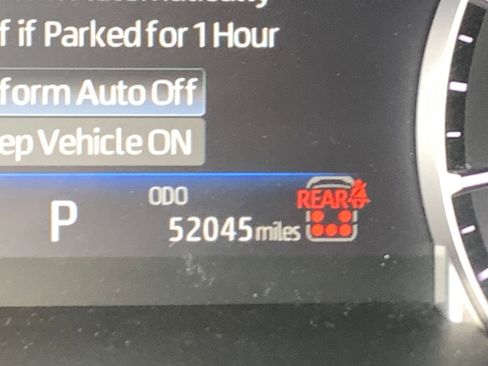 Used 2024 Toyota Highlander XSE image 9