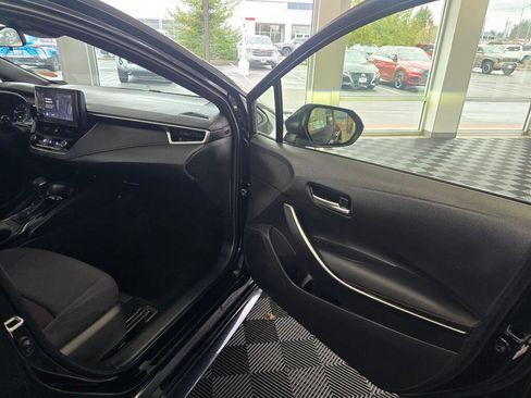 Certified 2023 Toyota Corolla SE w/ SE Package image 42