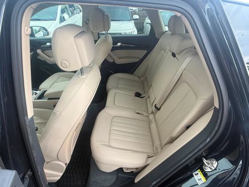 Used 2018 Audi Q5 2.0T Premium Plus AWD/4WD image 10