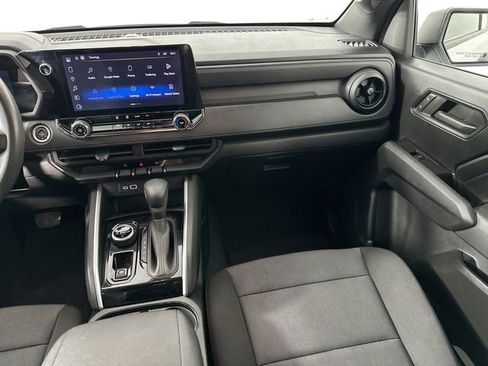 Used 2023 Chevrolet Colorado Trail Boss image 24