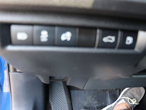 Used 2025 Toyota Camry LE FWD image 35