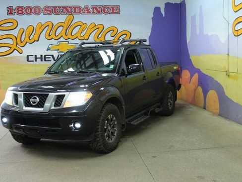 Used 2014 Nissan Frontier PRO-4X w/ Pro-4x Luxury Package image 2
