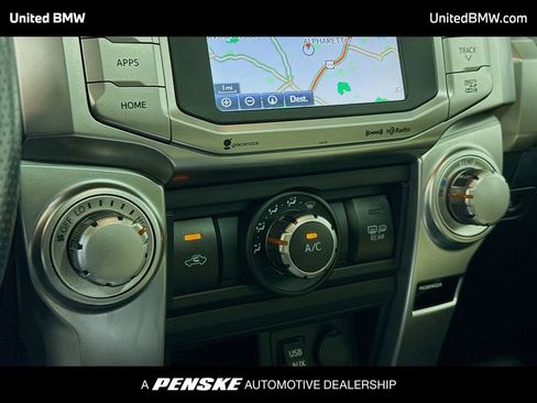 Used 2018 Toyota 4Runner SR5 Premium AWD/4WD image 11