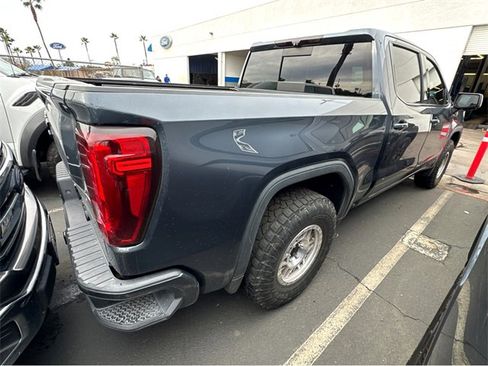 Used 2021 GMC Sierra 1500 AT4 w/ Technology Package image 5