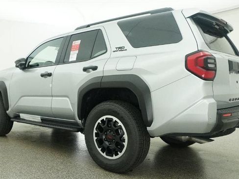 Certified 2026 Toyota 4Runner TRD Off-Road Premium AWD/4WD image 21