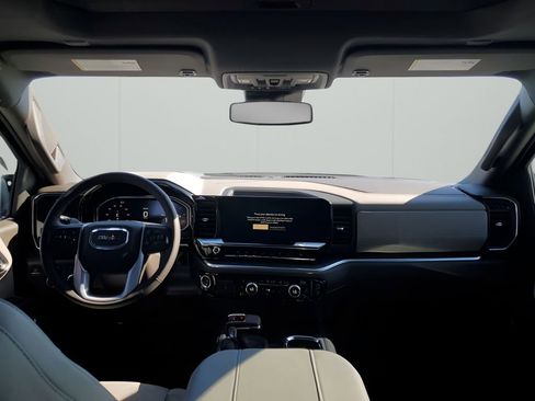 New 2026 GMC Sierra 1500 SLT image 21
