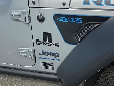Used 2023 Jeep Wrangler Unlimited Rubicon 4xe w/ Steel Bumper Group AWD/4WD image 20