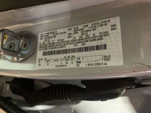 Used 2025 Lincoln Corsair AWD w/ Towing Package image 34