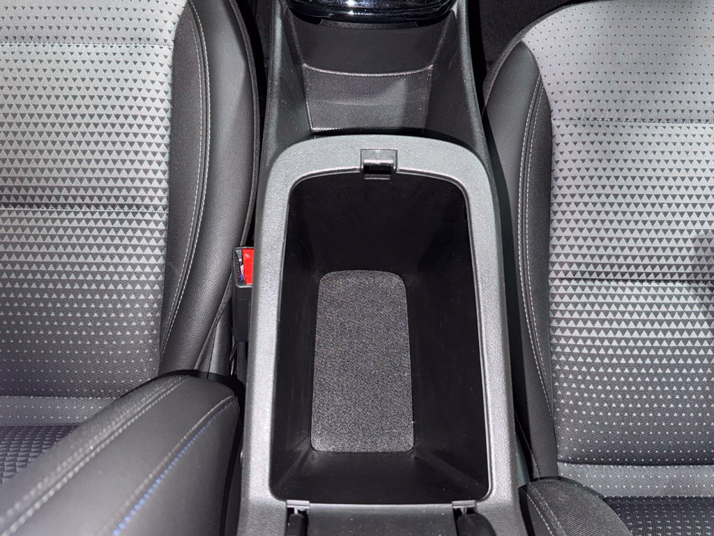 Used 2025 Chevrolet Trax LT FWD image 25