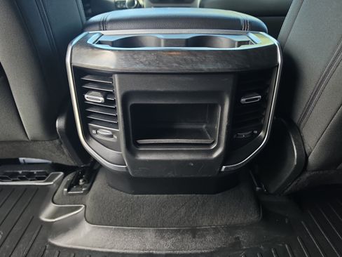 Used 2019 RAM 1500 Big Horn AWD/4WD image 24