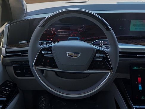 New 2026 Cadillac Escalade ESV Platinum Luxury image 23