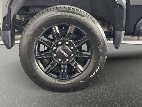 Used 2025 GMC Sierra 2500 AT4 AWD/4WD image 17