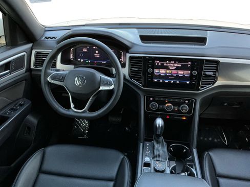 Used 2021 Volkswagen Atlas Cross Sport SEL image 15
