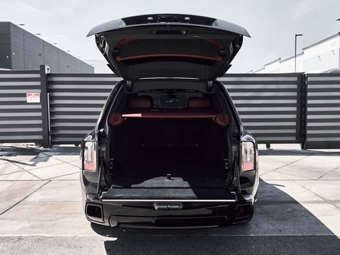 Used 2026 Rolls-Royce Cullinan image 17