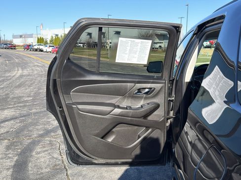 Used 2021 Chevrolet Traverse Premier w/ Redline Edition AWD/4WD image 37
