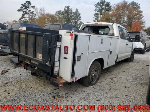 Used 2023 Ford F250 XL w/ XL Chrome Package image 3
