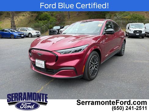 Certified 2025 Ford Mustang Mach-E Premium RWD image 3