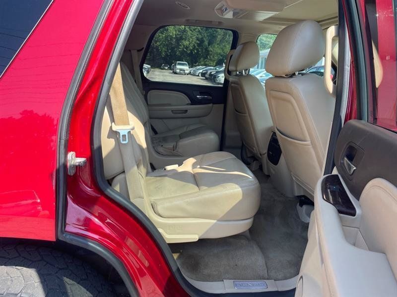 Used 2013 GMC Yukon Denali AWD/4WD image 12