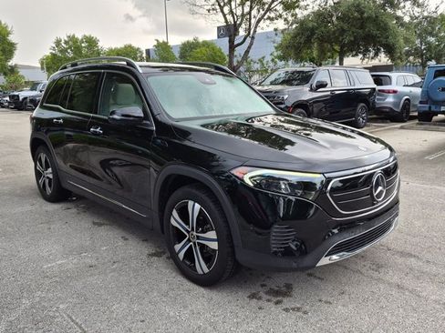 Certified 2023 Mercedes-Benz EQB 300 4MATIC w/ Pinnacle Package image 3