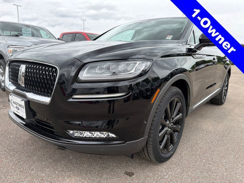 Used 2022 Lincoln Nautilus Reserve w/ Equipment Group 202A AWD/4WD image 2