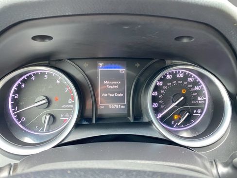 Used 2018 Toyota Camry FWD image 14