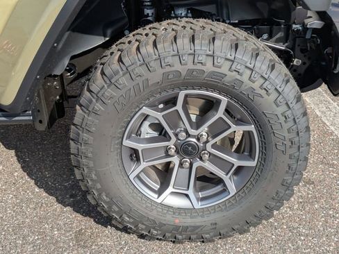 New 2026 Jeep Gladiator Mojave image 10