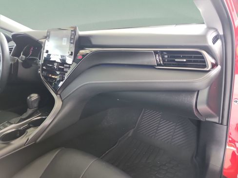 Used 2023 Toyota Camry XSE FWD image 20