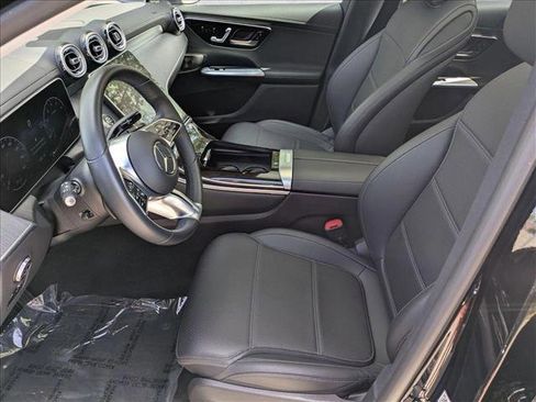 Used 2023 Mercedes-Benz GLC 300 4MATIC image 17