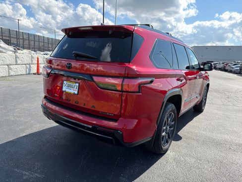 Used 2025 Toyota Sequoia Platinum image 6