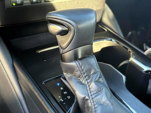 Used 2023 Lexus ES 350 Ultra Luxury w/ Accessory Package (Z2) FWD image 23