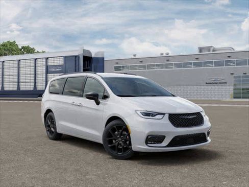 New 2026 Chrysler Pacifica Select image 39