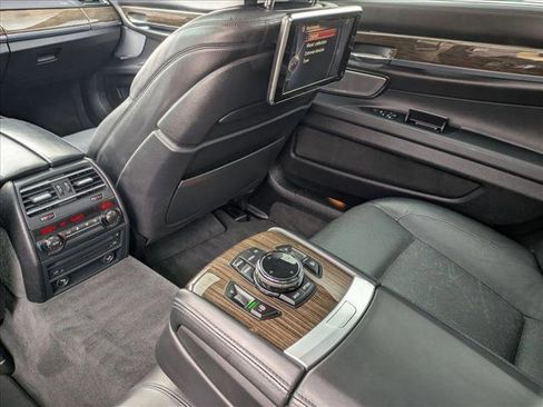 Used 2014 BMW ALPINA B7 image 22