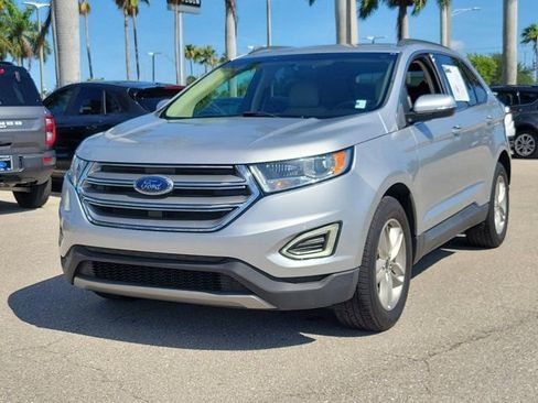 Used 2017 Ford Edge SEL w/ Equipment Group 201A FWD image 3