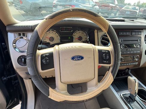 Used 2013 Ford Expedition XLT RWD image 15