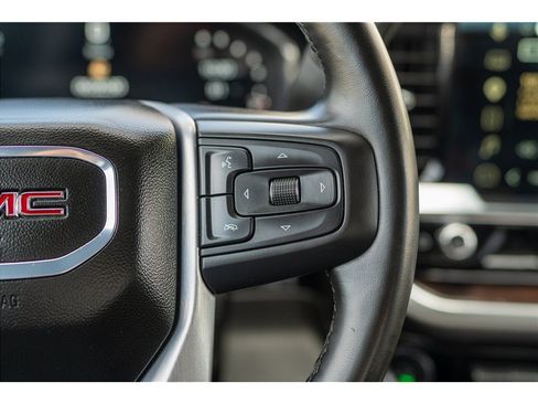 Used 2025 GMC Sierra 1500 SLT AWD/4WD image 4