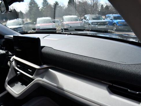 New 2026 Ford Explorer Active image 15