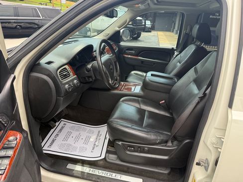 Used 2013 Chevrolet Avalanche LTZ AWD/4WD image 58