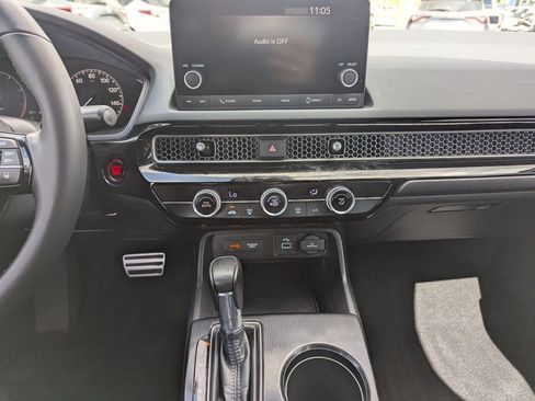 Used 2023 Honda Civic Sport image 11