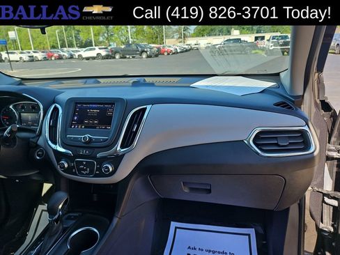 Certified 2022 Chevrolet Equinox LS w/ LS Convenience Package AWD/4WD image 29