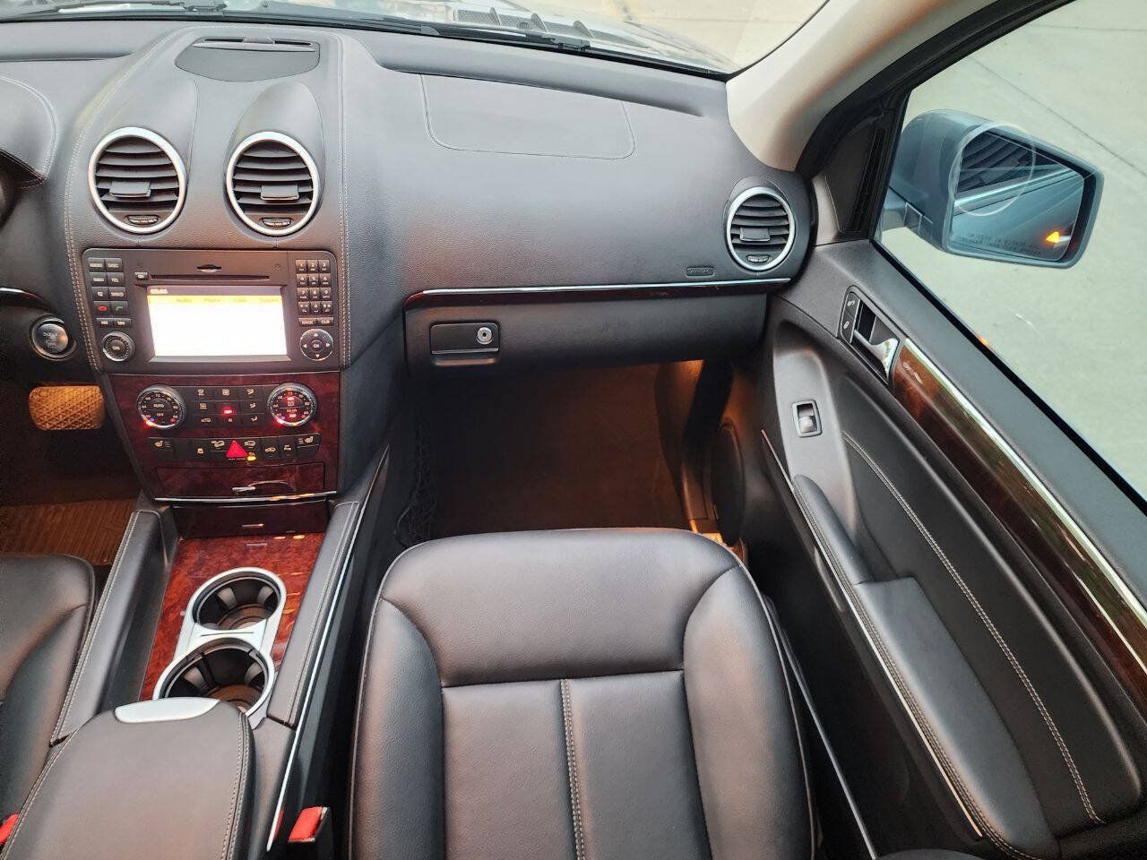 Used 2012 Mercedes-Benz GL 450 4MATIC image 35