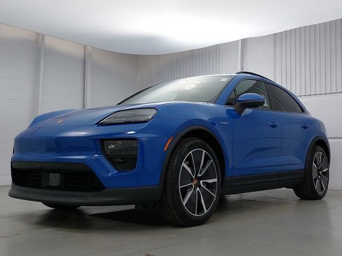 New 2026 Porsche Macan Electric image 1