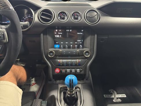 Used 2017 Ford Mustang Shelby GT350 w/ Electronics Package RWD image 27