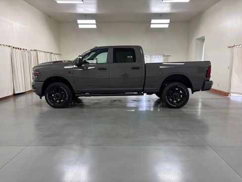 New 2026 RAM 2500 Tradesman AWD/4WD image 5