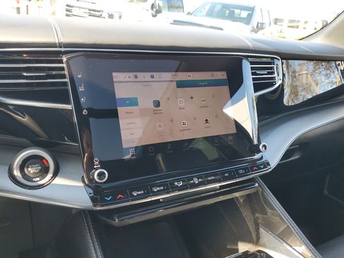 Used 2023 Jeep Wagoneer Series II image 30