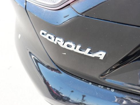 Used 2023 Toyota Corolla LE FWD image 6