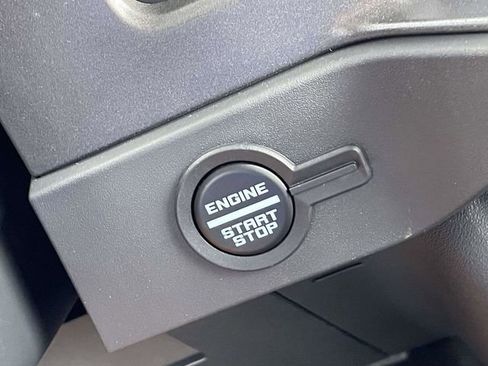 New 2025 Ford Bronco 4-Door image 12